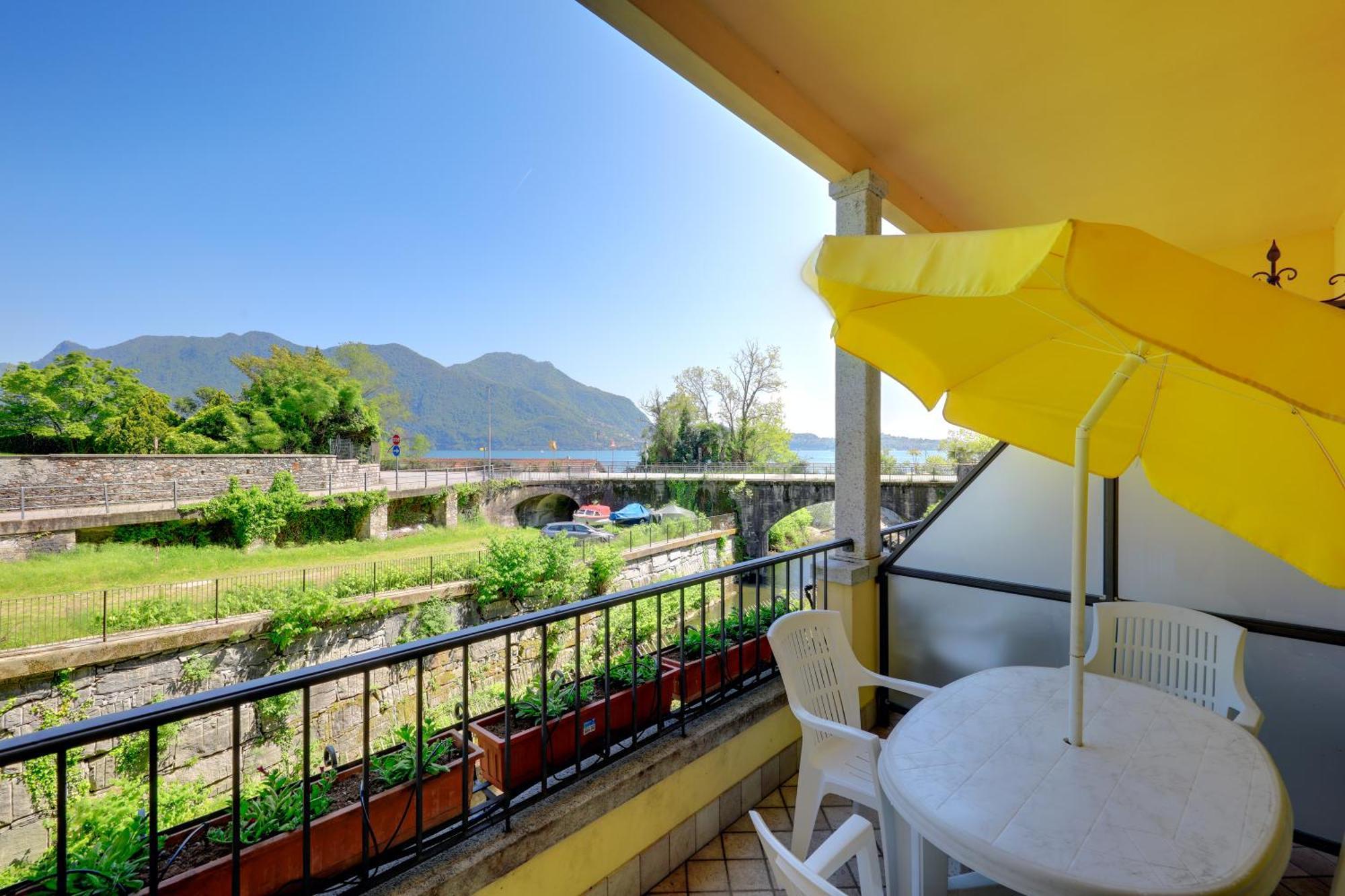 Hotel Residence Zust Verbania Luaran gambar